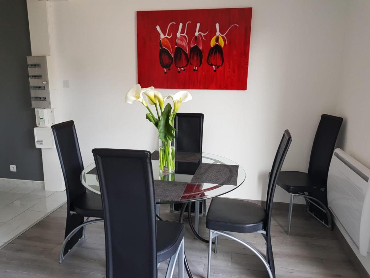 Agréable maison neuve, 5 personnes, piscine hors-sol privée du 15 juin à mi-septembre Moëlan-sur-Mer Extérieur photo