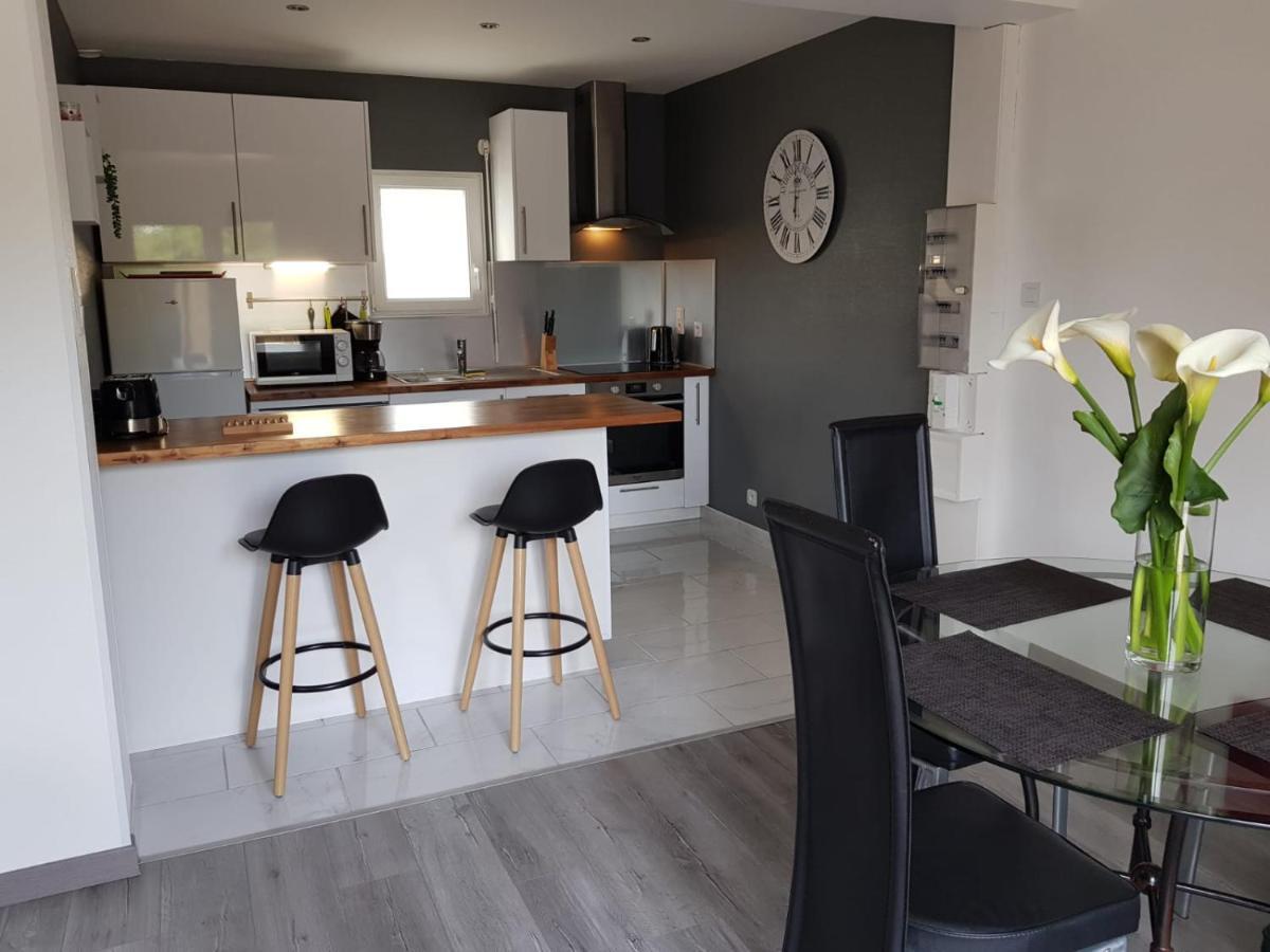 Agréable maison neuve, 5 personnes, piscine hors-sol privée du 15 juin à mi-septembre Moëlan-sur-Mer Extérieur photo