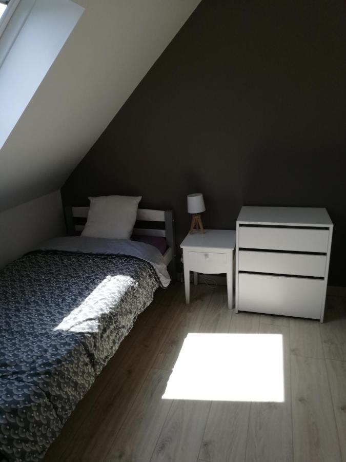 Agréable maison neuve, 5 personnes, piscine hors-sol privée du 15 juin à mi-septembre Moëlan-sur-Mer Extérieur photo