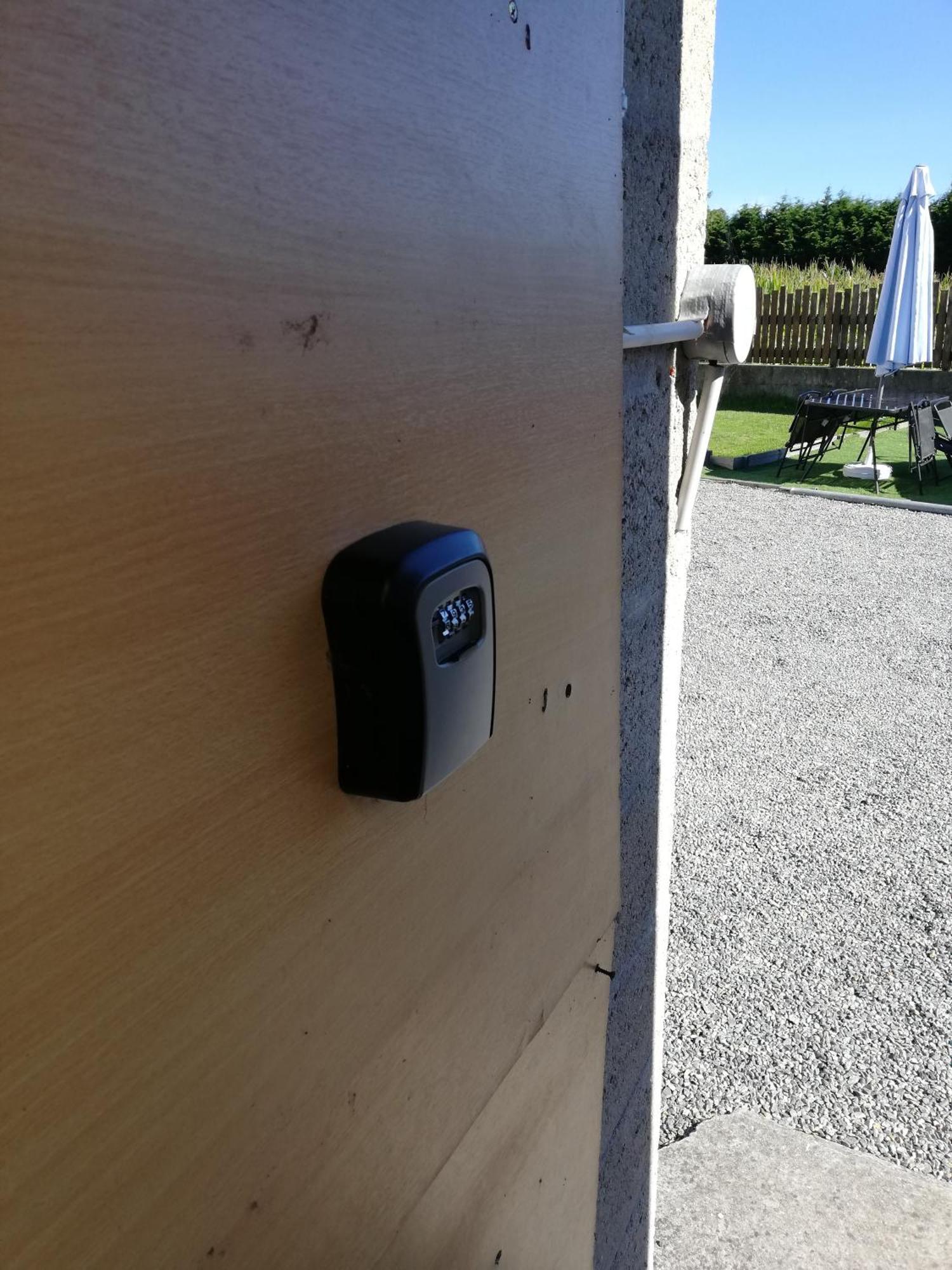 Agréable maison neuve, 5 personnes, piscine hors-sol privée du 15 juin à mi-septembre Moëlan-sur-Mer Extérieur photo